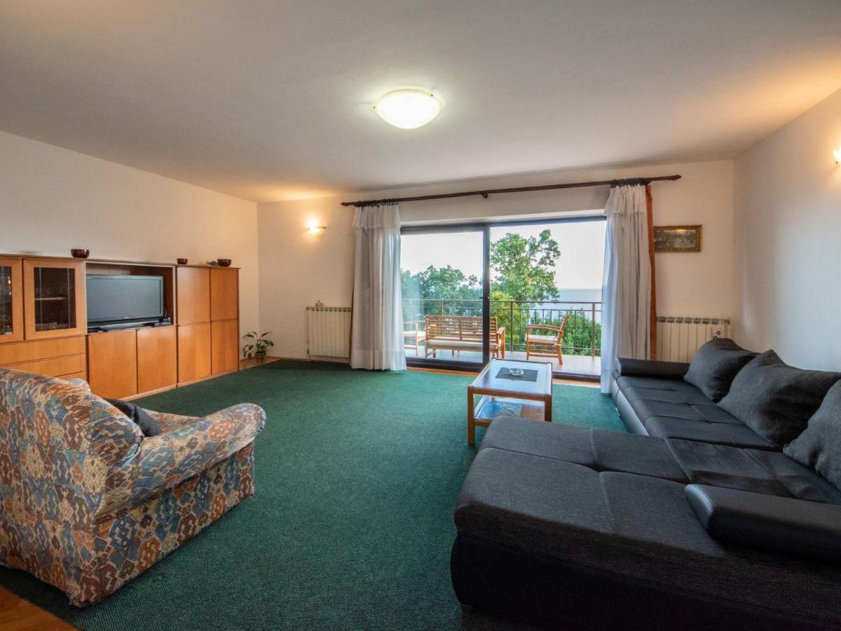 Apartment Nives-2 By Interhome Ičići Eksteriør billede